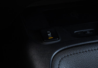 Подержанный автомобиль Toyota Corolla Sedan 2019 года (21 фото)