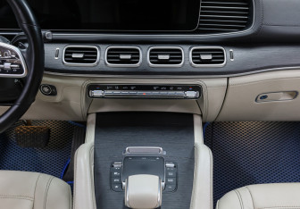 Подержанный автомобиль Mercedes-Benz GLE 2020 года (15 фото)