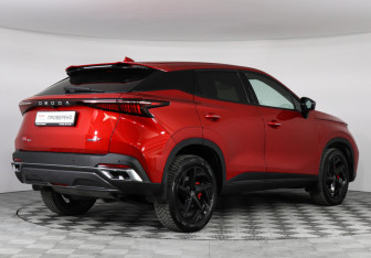 Подержанный автомобиль Omoda C5 2024 года (5 фото)