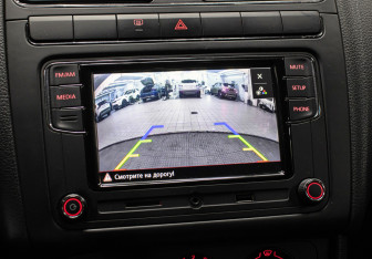 Подержанный автомобиль Volkswagen Polo Sedan 2016 года (19 фото)