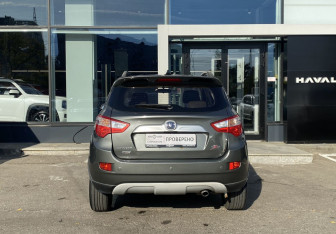 Подержанный автомобиль Changan CS35 2018 года (6 фото)