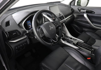 Подержанный автомобиль Mitsubishi Eclipse Cross 2024 года (9 фото)