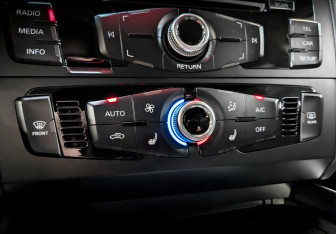 Подержанный автомобиль Audi Q5 2016 года (24 фото)