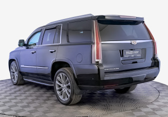 Подержанный автомобиль Cadillac Escalade Suv 2019 года (7 фото)