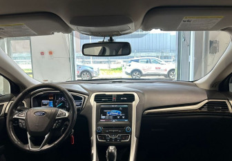 Подержанный автомобиль Ford Fusion (North America) 2015 года (15 фото)