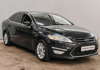 Подержанный автомобиль Ford Mondeo Sedan 2013 года (3 фото)