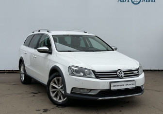 Подержанный автомобиль Volkswagen Passat Wagon 2014 года (3 фото)