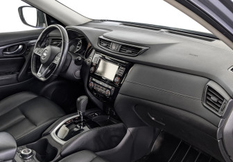 Подержанный автомобиль Nissan X-Trail 2019 года (13 фото)