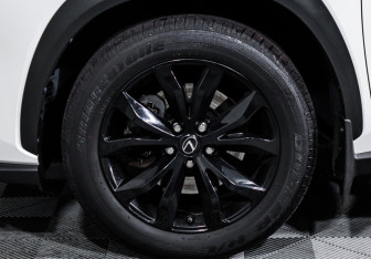 Подержанный автомобиль Lexus NX 2019 года (15 фото)