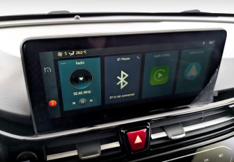 Подержанный автомобиль Москвич 3 2024 года (25 фото)