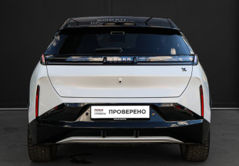 Подержанный автомобиль Zeekr X 2023 года (5 фото)