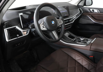 Новый BMW X5 2025 (12 фото)