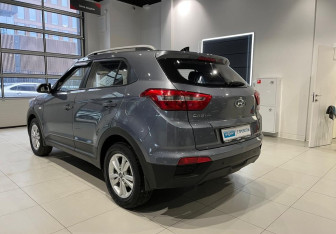 Подержанный автомобиль Hyundai Creta 2019 года (7 фото)