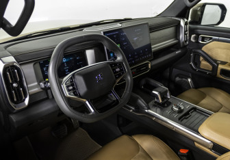 Подержанный автомобиль Jetour T2 2024 года (10 фото)