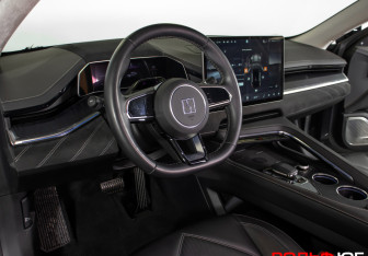 Подержанный автомобиль Zeekr 001 2023 года (12 фото)