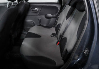 Подержанный автомобиль Nissan Note 2011 года (10 фото)