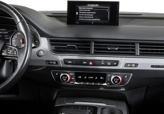 Подержанный автомобиль Audi Q7 2018 года (14 фото)