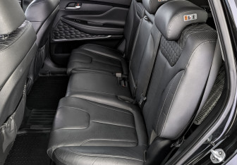 Подержанный автомобиль Hyundai Santa Fe 2019 года (17 фото)