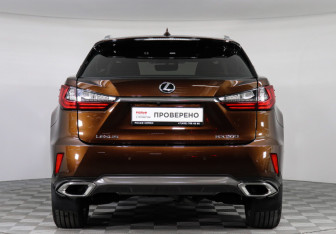 Подержанный автомобиль Lexus RX 2018 года (6 фото)