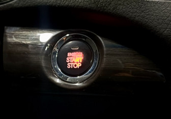 Подержанный автомобиль Kia Sorento 2011 года (17 фото)