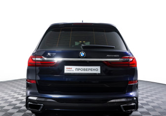 Подержанный автомобиль BMW X7 2019 года (6 фото)