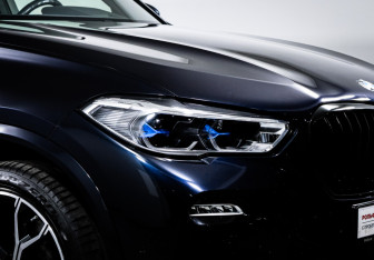 Подержанный автомобиль BMW X5 2021 года (16 фото)