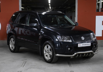 Подержанный автомобиль Suzuki Grand Vitara 2007 года (3 фото)