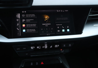 Подержанный автомобиль Audi A3 Sedan 2021 года (17 фото)