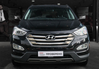 Подержанный автомобиль Hyundai Santa Fe 2012 года (2 фото)