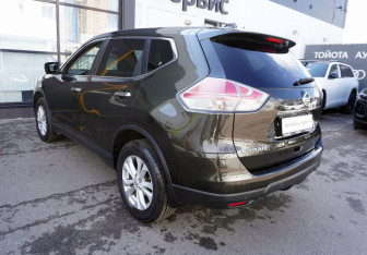 Подержанный автомобиль Nissan X-Trail 2018 года (7 фото)