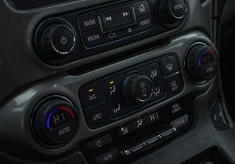 Подержанный автомобиль Chevrolet Tahoe 2016 года (30 фото)