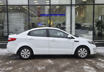 Подержанный автомобиль Kia Rio Sedan 2012 года (4 фото)