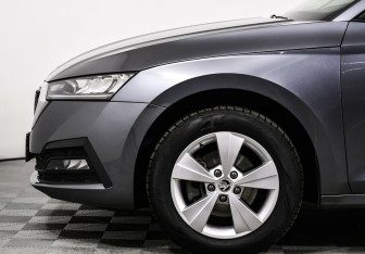 Подержанный автомобиль Skoda Octavia Liftback 2020 года (6 фото)