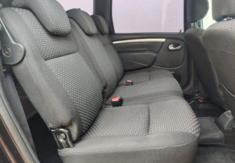 Подержанный автомобиль LADA (ВАЗ) Largus Wagon 2017 года (11 фото)