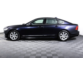 Подержанный автомобиль Volvo S90 2018 года (8 фото)