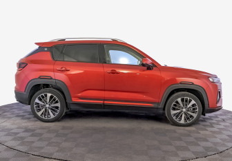 Подержанный автомобиль Changan CS35PLUS 2024 года (4 фото)
