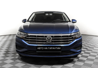 Подержанный автомобиль Volkswagen Jetta Sedan 2020 года (2 фото)