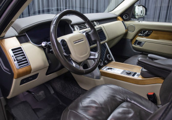 Подержанный автомобиль Land Rover Range Rover 2020 года (16 фото)