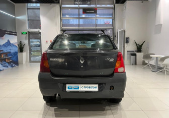 Подержанный автомобиль Renault Logan Sedan 2006 года (5 фото)