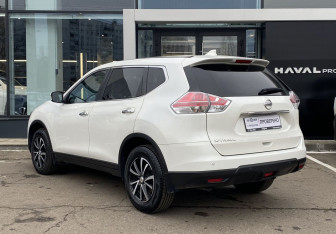 Подержанный автомобиль Nissan X-Trail 2018 года (7 фото)