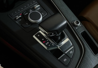 Подержанный автомобиль Audi A5 Coupe 2017 года (18 фото)