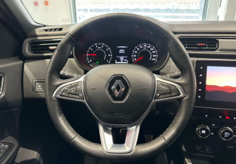 Подержанный автомобиль Renault Arkana 2021 года (13 фото)