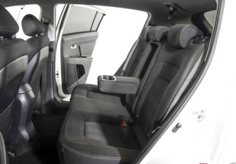 Подержанный автомобиль Kia Sportage 2014 года (14 фото)