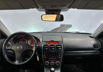 Подержанный автомобиль Mazda 6 Wagon 2005 года (10 фото)