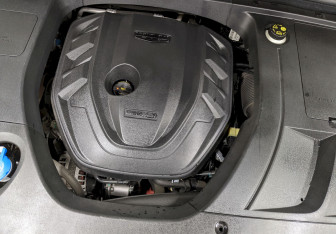 Подержанный автомобиль Geely Tugella 2023 года (9 фото)