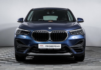 Подержанный автомобиль BMW X1 2021 года (2 фото)