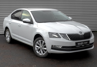 Подержанный автомобиль Skoda Octavia Liftback 2018 года (3 фото)