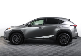 Подержанный автомобиль Lexus NX 2015 года (8 фото)