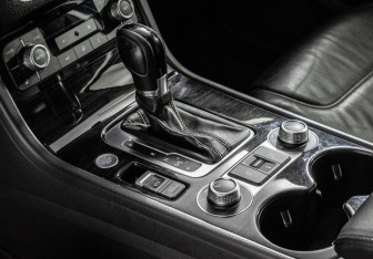 Подержанный автомобиль Volkswagen Touareg 2015 года (14 фото)