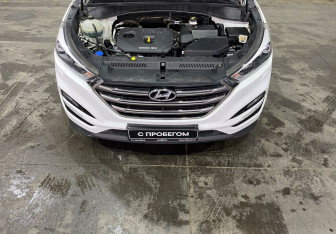 Подержанный автомобиль Hyundai Tucson 2017 года (18 фото)